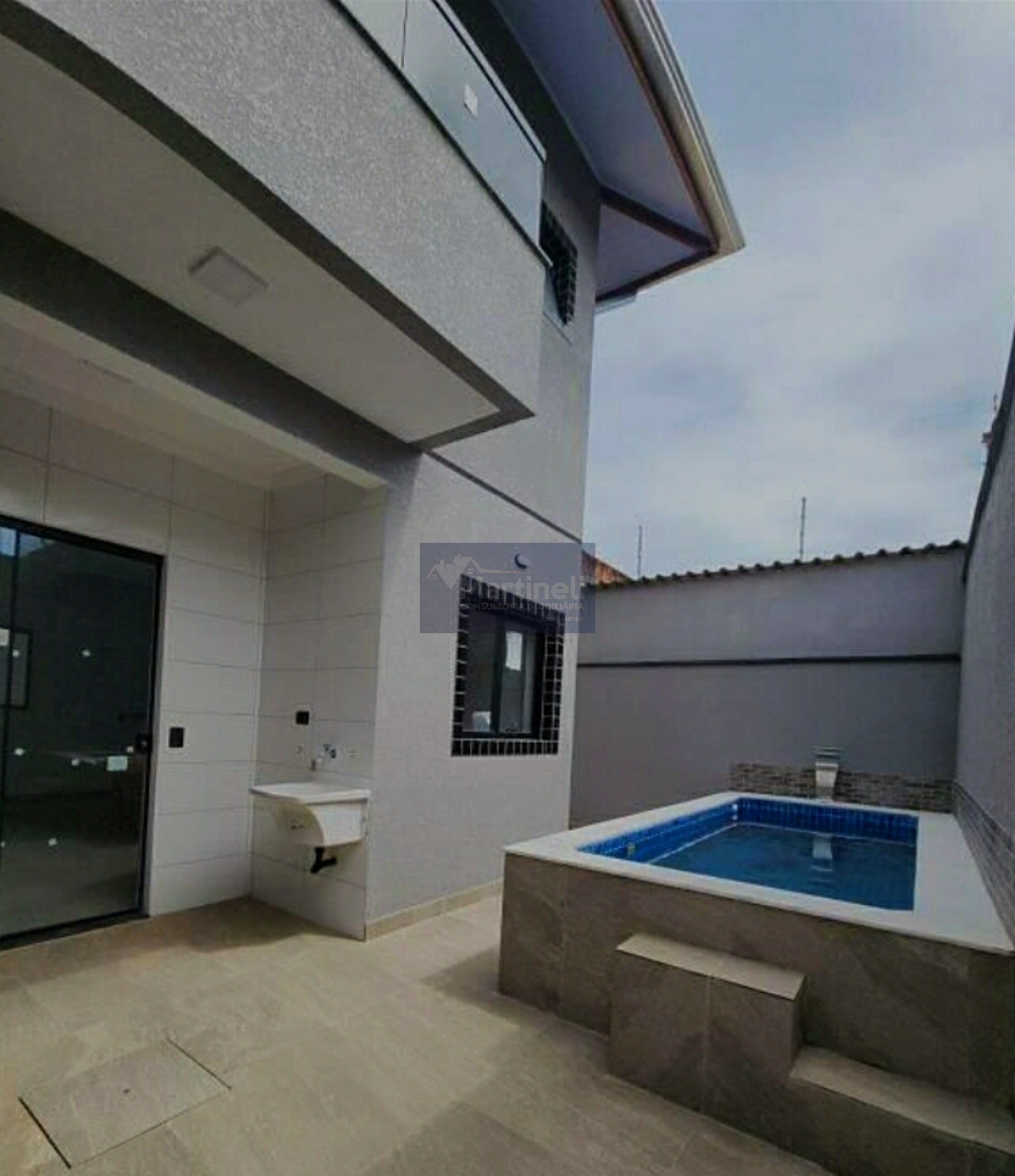 CASA no Laranjeiras em Itanhaém