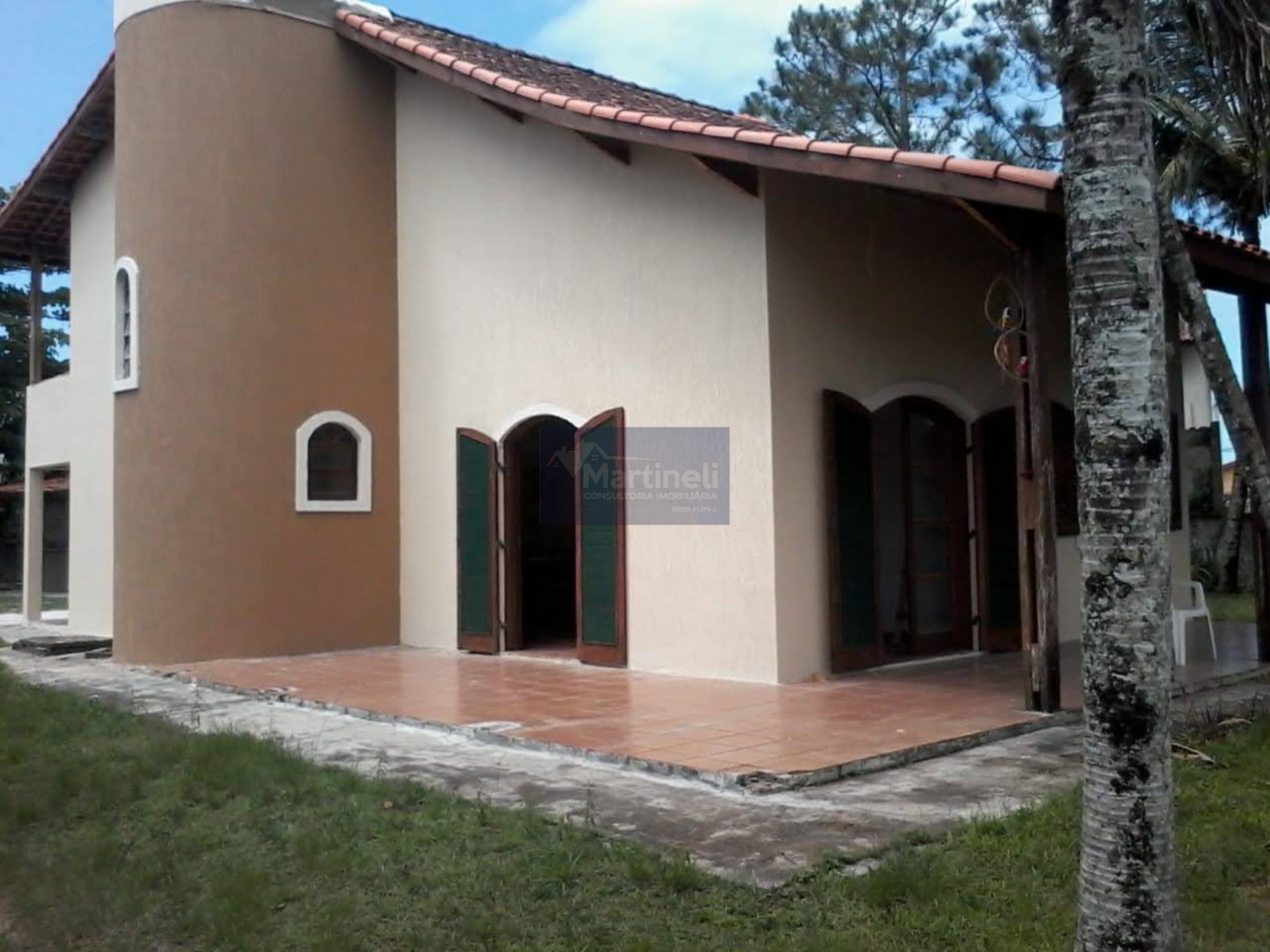 Casa de Praia à Venda em Cibratel 2, Itanhaém-SP: 4 Quartos, 2 Suítes, 15 Vagas e 187m² de Área