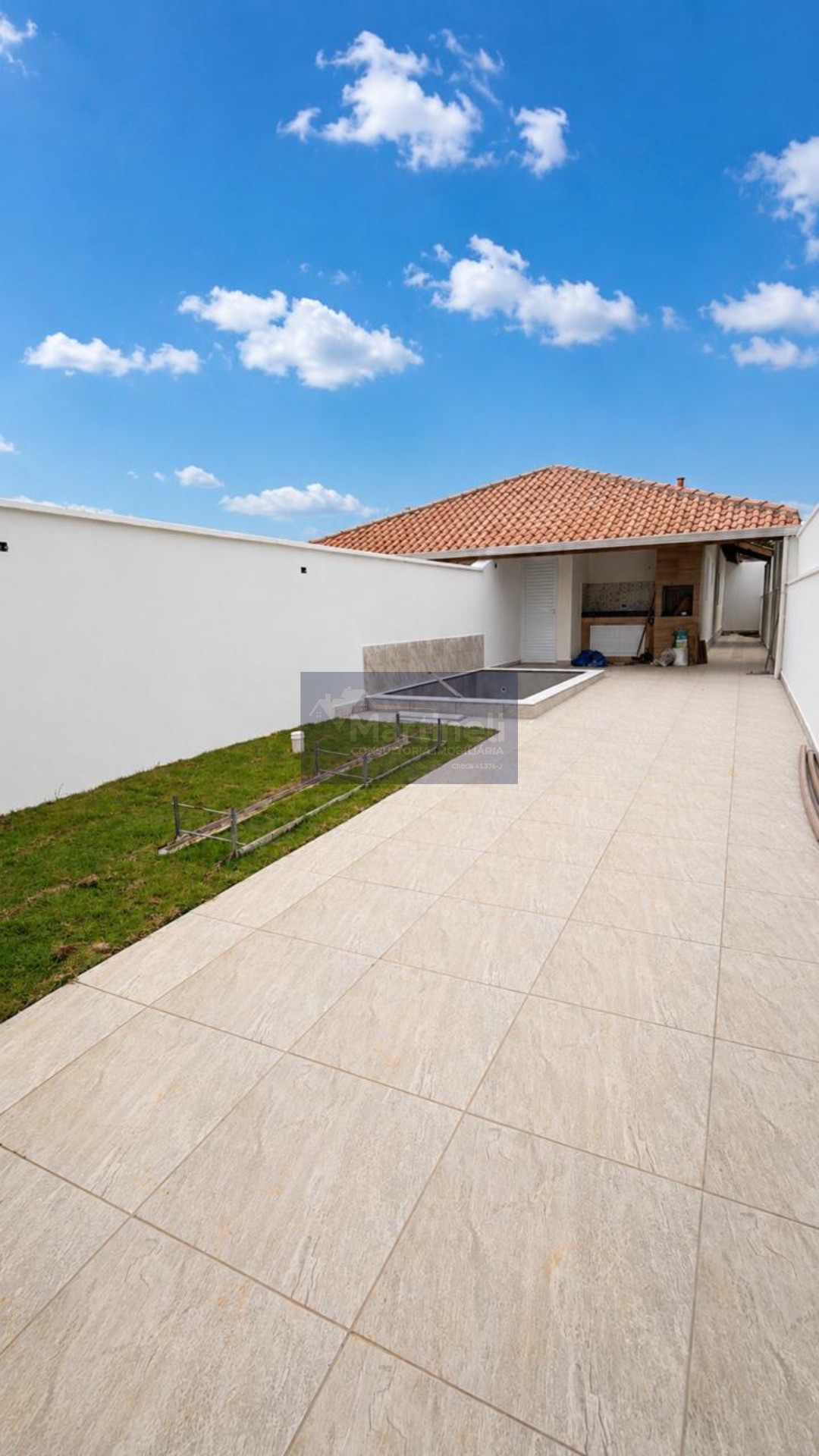 Imperdível oportunidade de adquirir casa à venda em Itanhaém-SP, São Fernando: 2 quartos, 1 suíte, 1 sala, 2 banheiros, 3 vagas de garagem, 84,38 m².