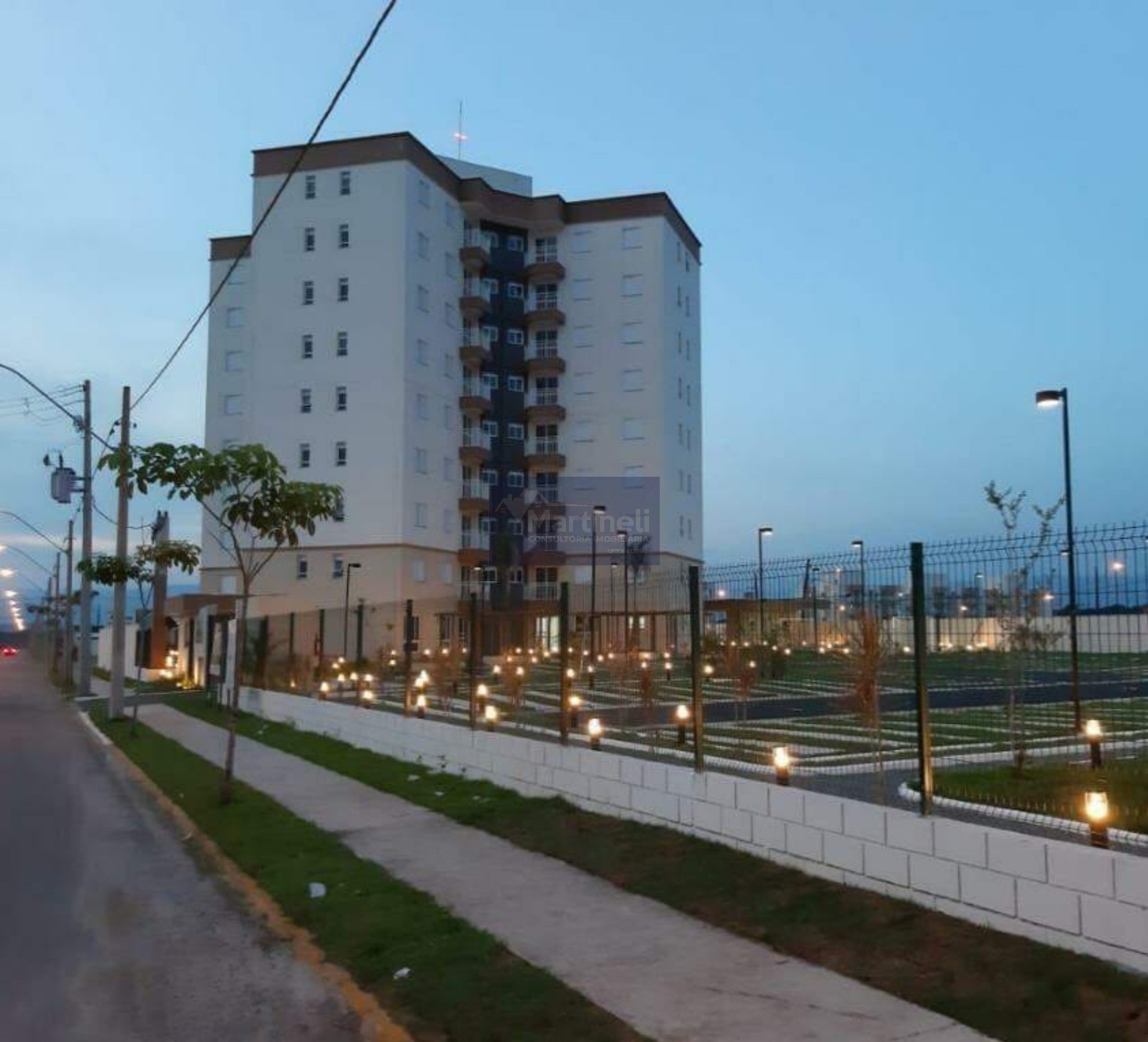 Apartamento à venda em Itanhaém-SP, Residencial Guapura: 2 quartos, 1 banheiro, 1 vaga, 52m² de área. Adquira já!
