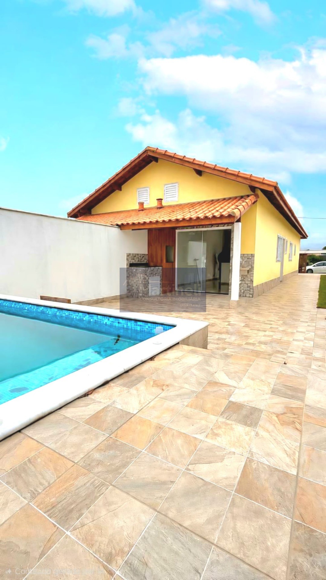 Casa para venda em Itanhaém-SP, 2 quartos, 1 suíte, 1 sala, 64,40m² de área! Venha conferir!