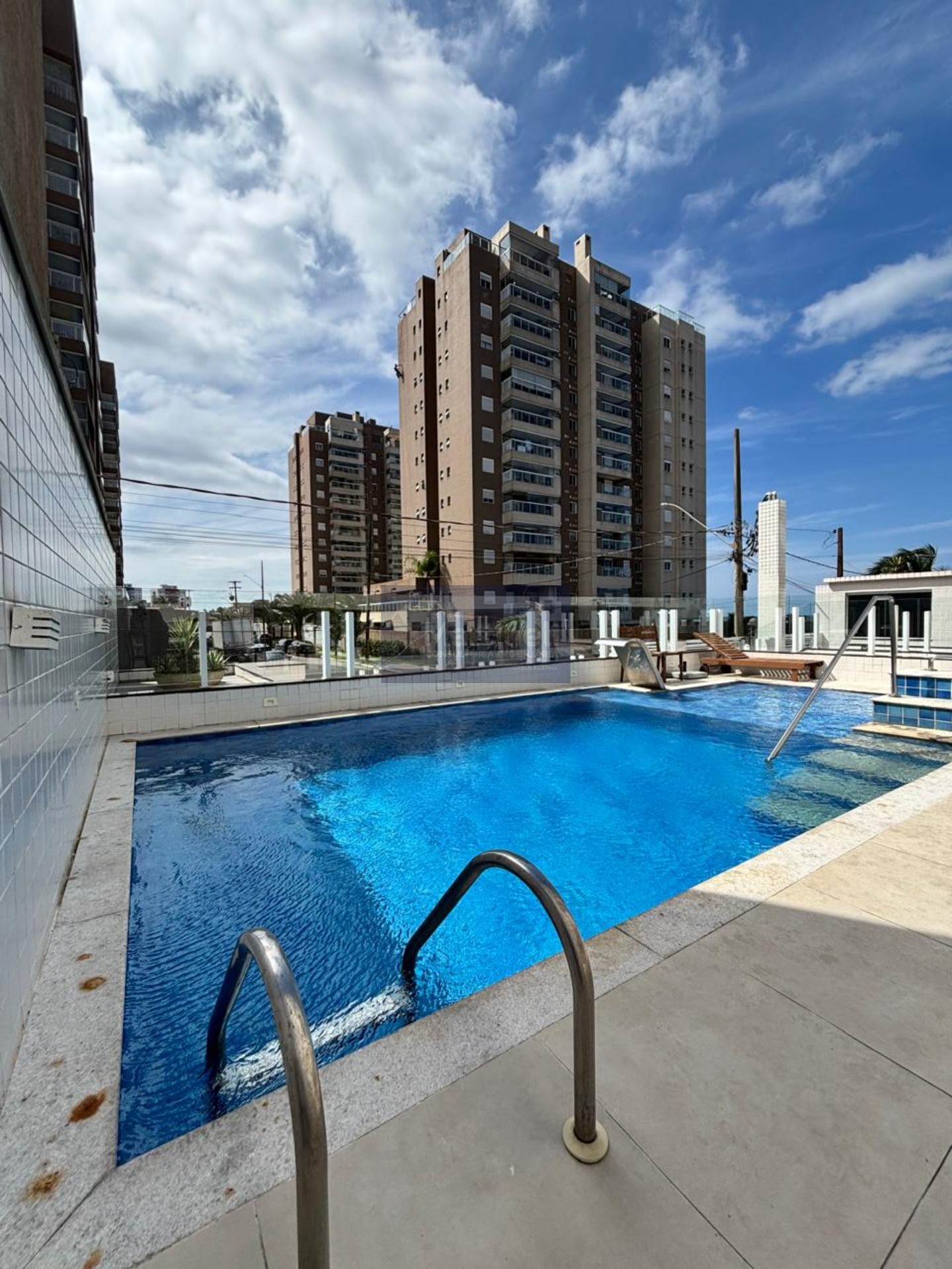 Oportunidade única! Apartamento de 2 quartos, 1 suítes, 1 vagas de garagem no Centro de Itanhaém-SP
