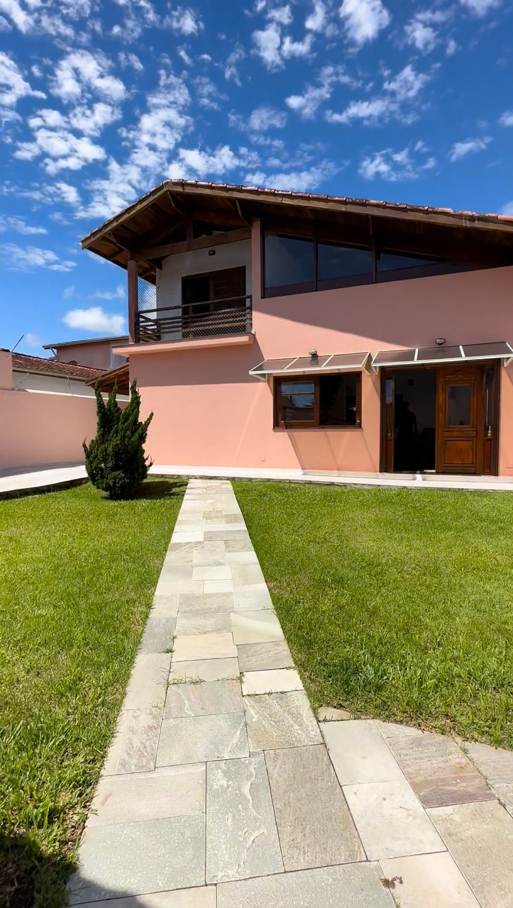 Casa de alto padrão